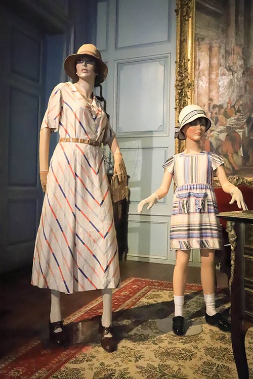 expos-usse-2022-4v Château Ussé - Exposition 2022 Costume d'epoque